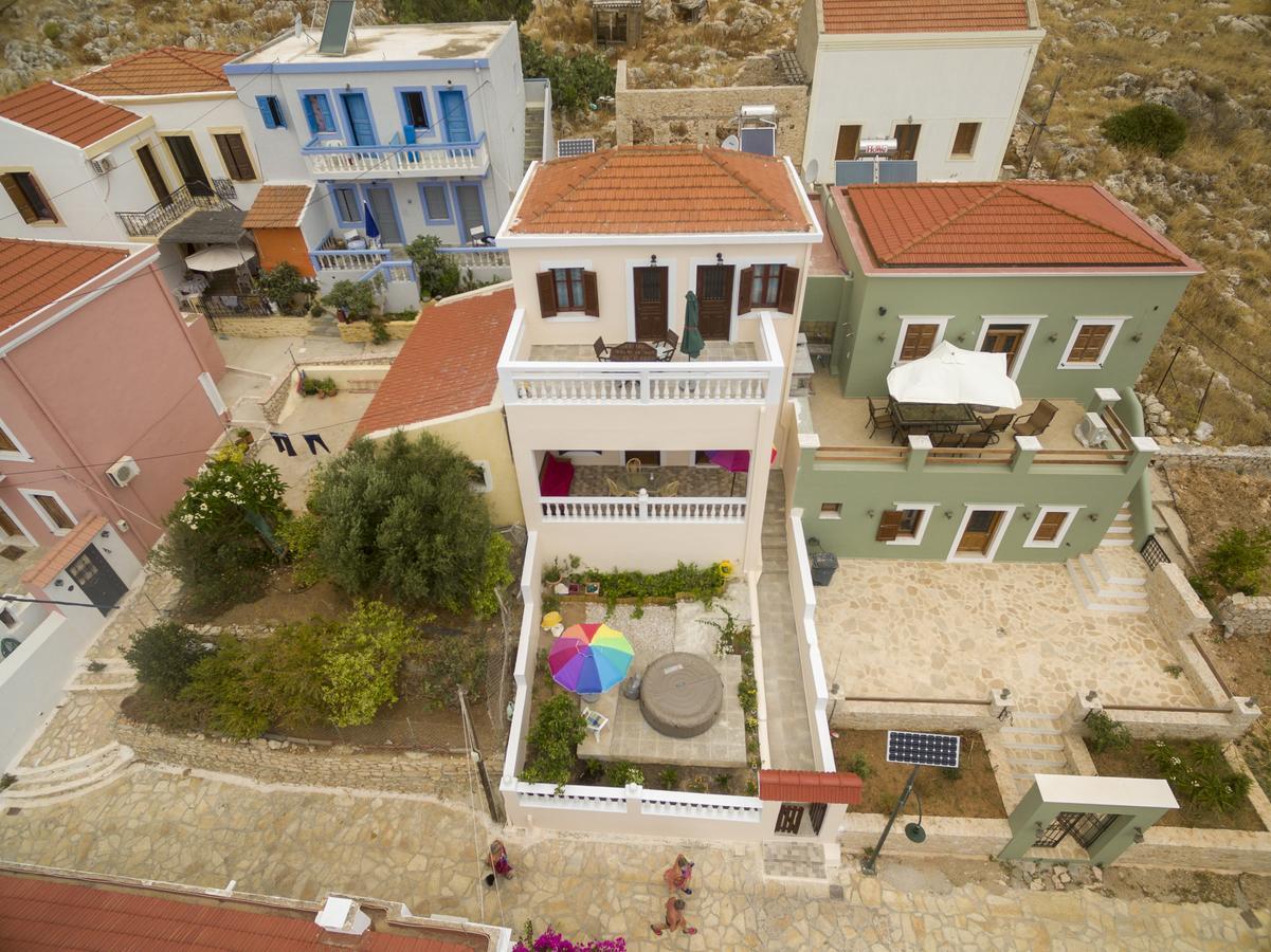 Filoxenia Apartments Chalki Town المظهر الخارجي الصورة